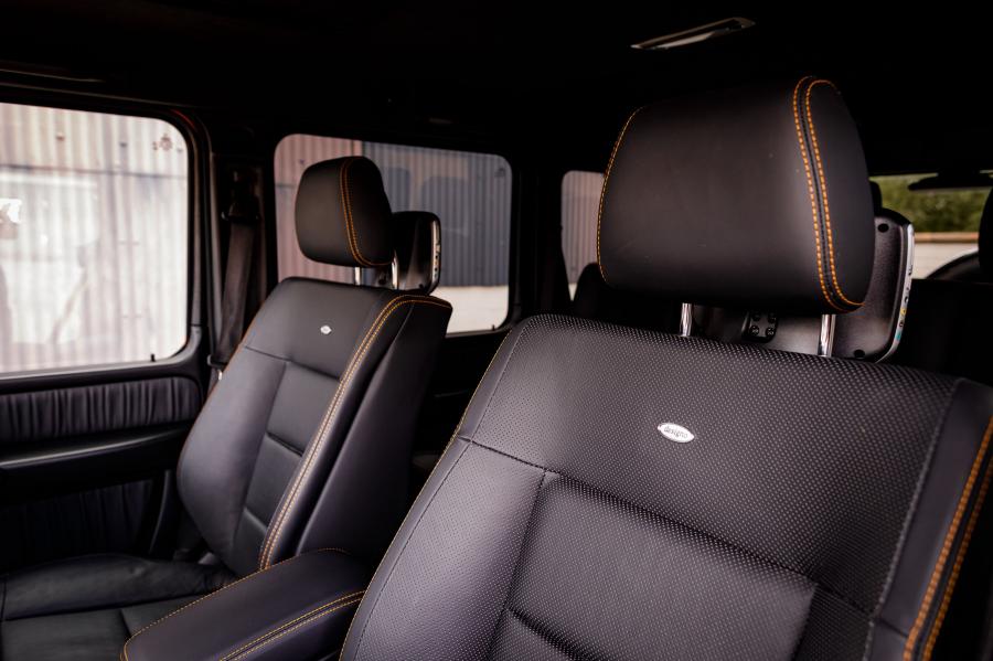 Интерьер Mercedes-AMG G63 Colour Edition (W463) 2016 года  (UK) (фото 23 из 40)